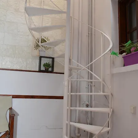 Guest house Enetiko 3*