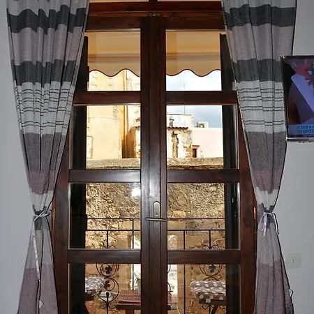 Guest house Enetiko 3*
